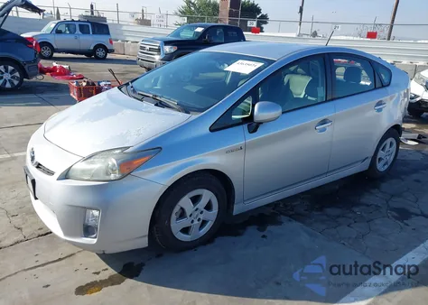 2011 Toyota Prius Four z USA, uszkodzony, nr VIN JTDKN3DU5B5294221